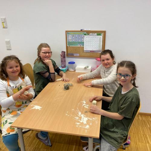 Brotbacken 3. Klasse Foto 5