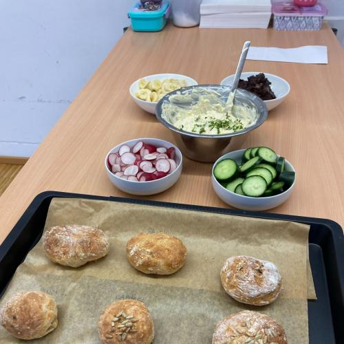 Brotbacken 3. Klasse Foto 1