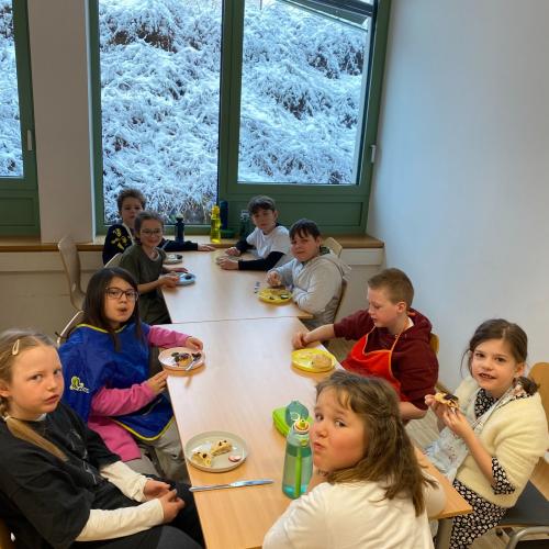 Brotbacken 3. Klasse Foto 8