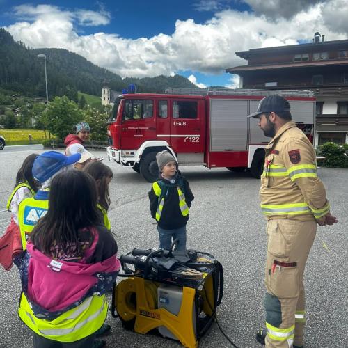 bei der Feuerwehr Bild 1