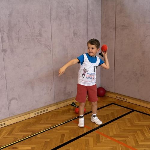 beim Weitwurf Foto 1