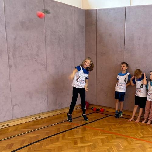 beim Weitwurf Foto 4