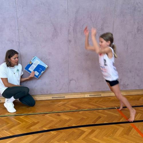 beim Standweitsprung