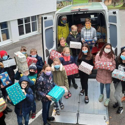 Weihnachtspackerln-Aktion Foto 7