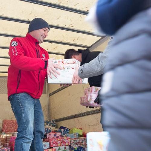 Weihnachtspackerln-Aktion Foto 6