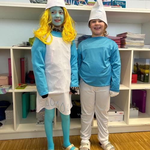 Faschingstreiben in der Schule Foto 8