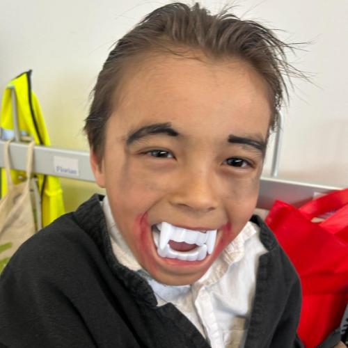 Faschingstreiben in der Schule Foto 10