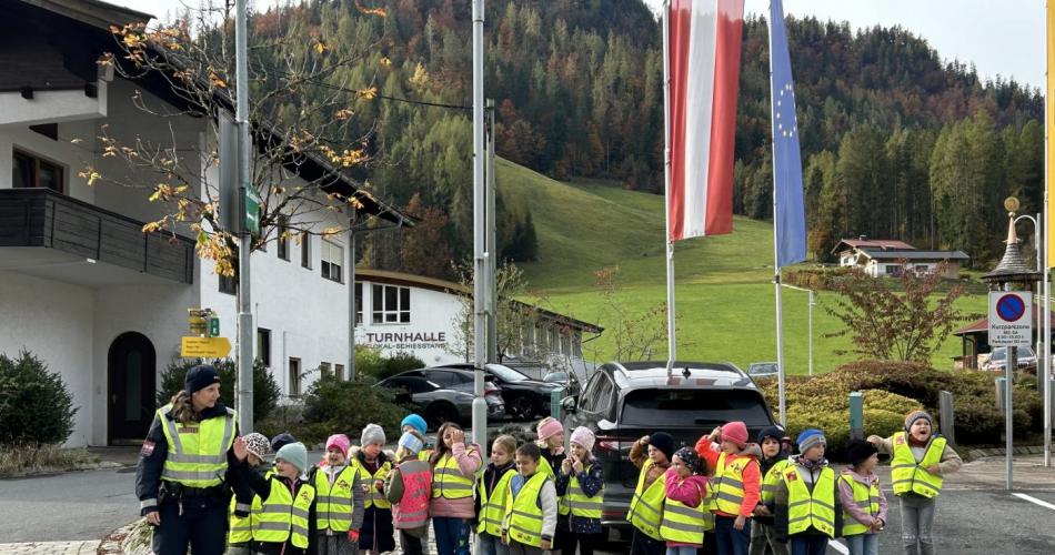 Polizei an Schule
